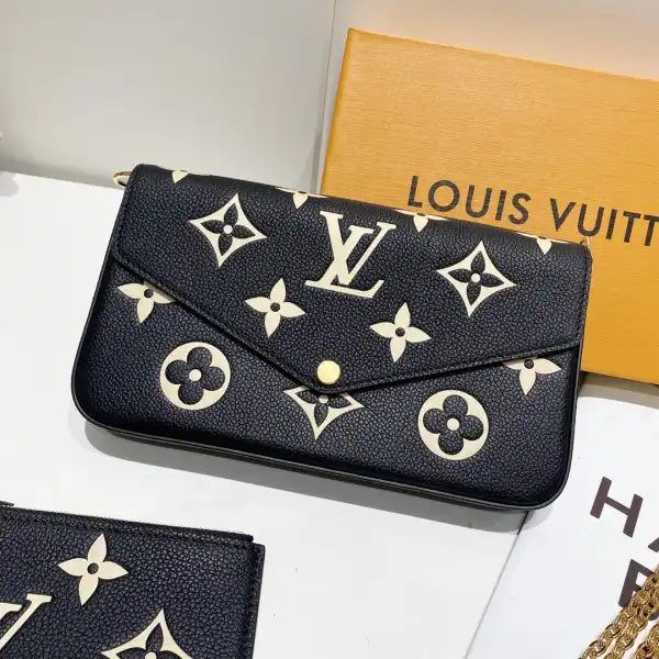 Repzbay REP LOUIS VUITTON POCHETTE FÉLICIE 0126